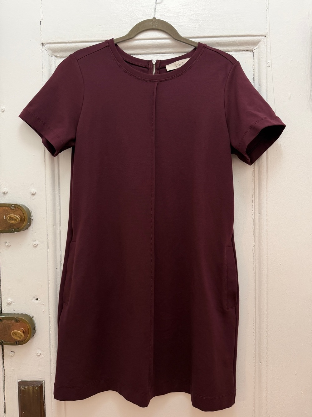 LOFT Short Sleeve Shift Dress in Plum